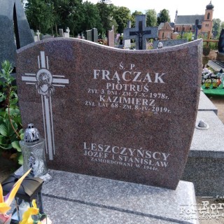 Grób na cmentarzu w Kroczewie