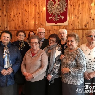 Spotkanie więźniów Fortu - 11.10.2019 roku. Pani Elżbieta Zmysłowska druga od prawej.